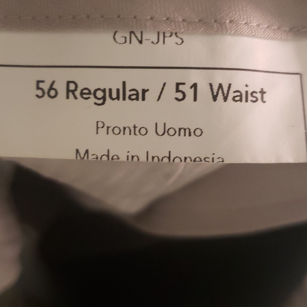 Dress pants - Picture 2 of 3